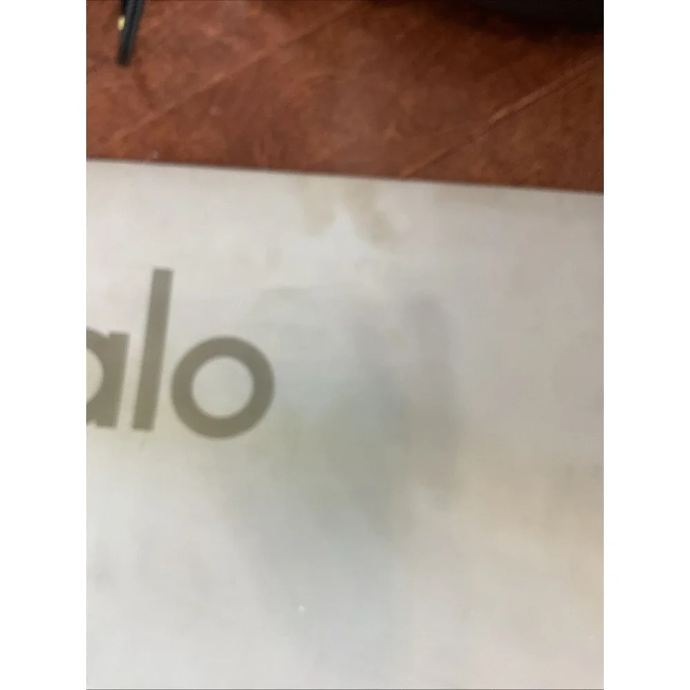 Alo Yoga Warrior Yoga Mat Smoky Quartz Good used condition